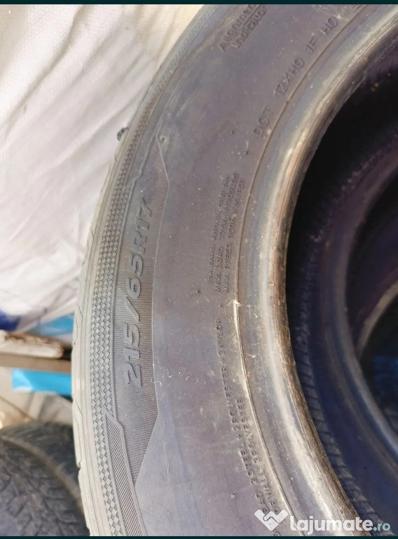 Vând anvelope Hankook Prime4