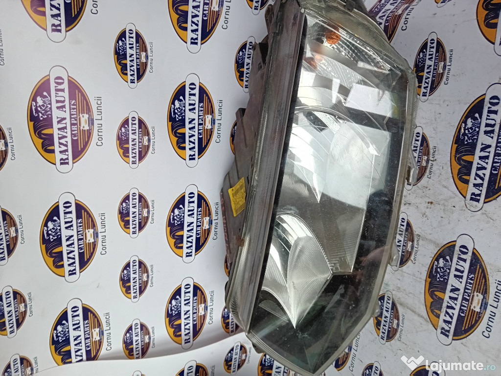 Far Stanga Halogen Skoda Octavia 3 2014