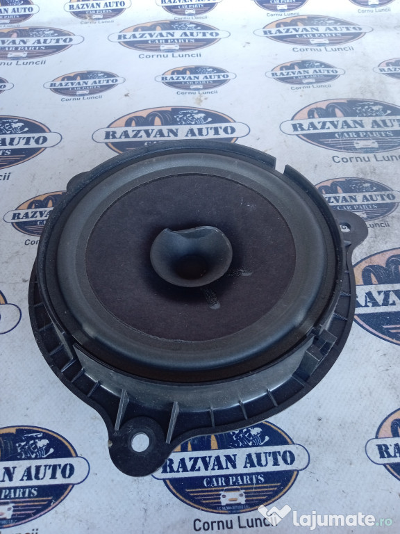 Boxa stanga spate Nissan Juke 2011