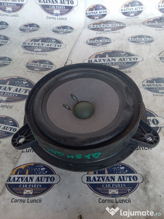 Boxa dreapta spate Nissan Qashqai 2011