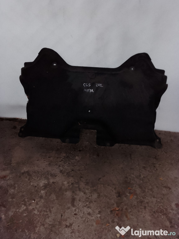 Scut motor plastic Mercedes CLS 350 3.0 2012