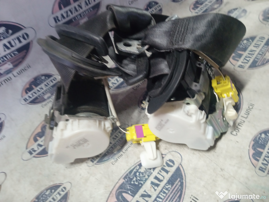 Set Centuri fata cu capsa Volkswagen Passat B7