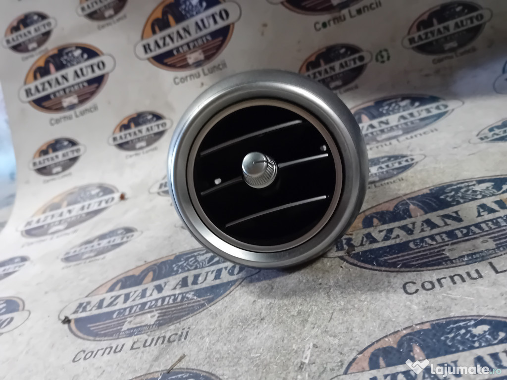 Grila ventilatie dreapta Mercedes C-Class 2014