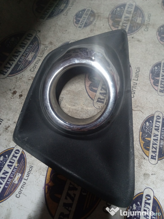Proiector stanga Ford Ecosport 2015