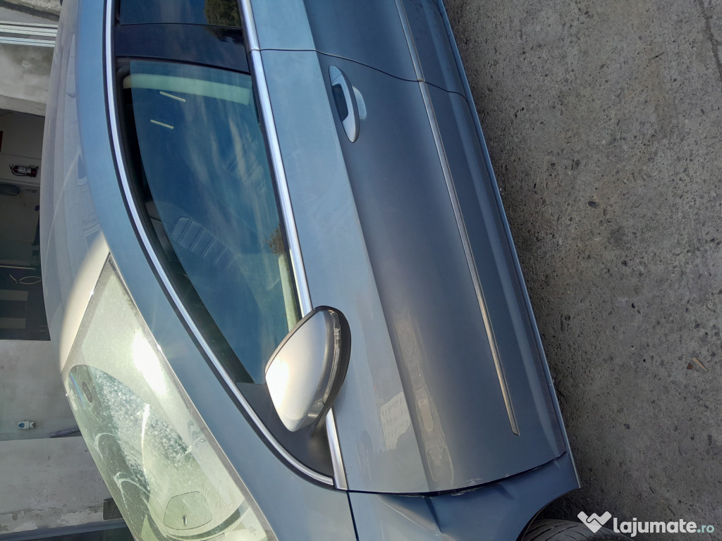 Usa stanga fata Volkswagen Passat CC 2010