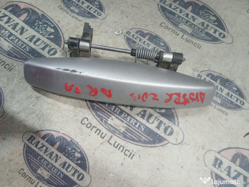 Maner exterior dreapta fata Dacia Duster 2013