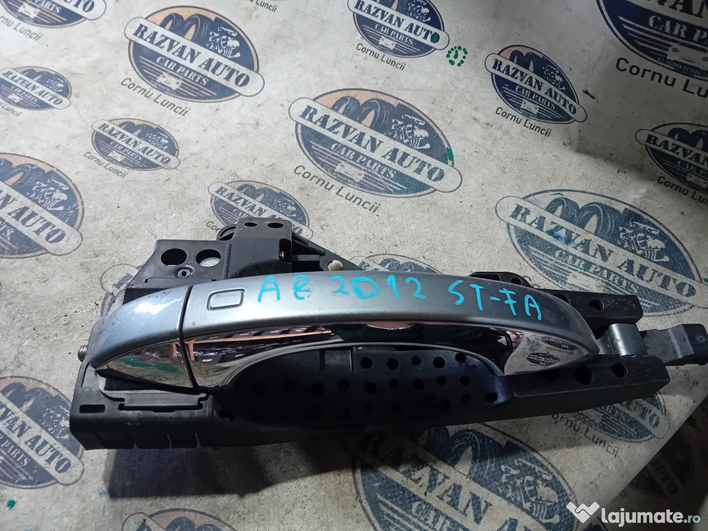Maner exterior stanga fata Audi A8 2012