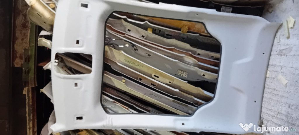 Plafon material cu panorama Citroen Cactus 2015