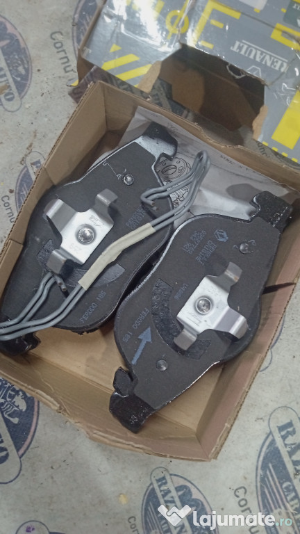 Placute fata Renault Laguna