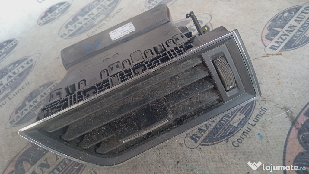 Grila ventilatie dreapta Skoda Superb 3 2015