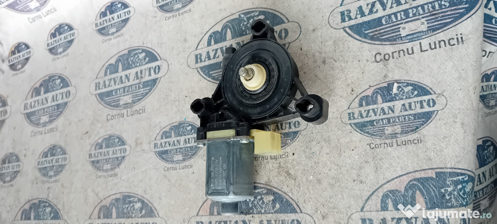 Motoras macara dreapta spate Skoda Octavia 3 Break 2015