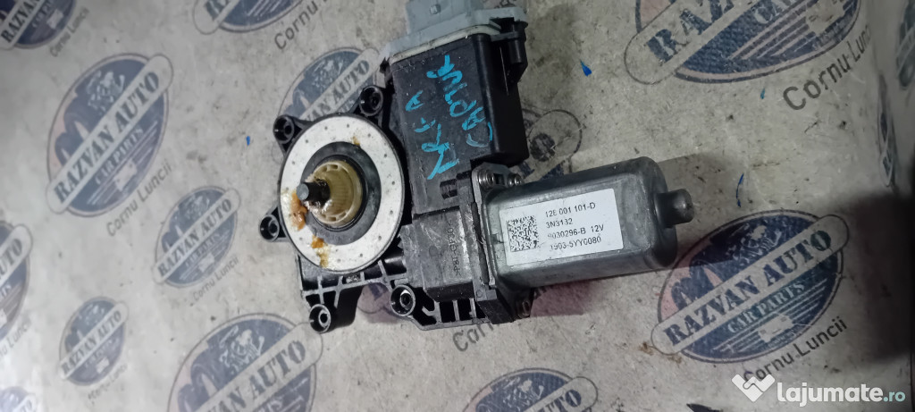 Motoras macara dreapta fata Renault Captur 2022