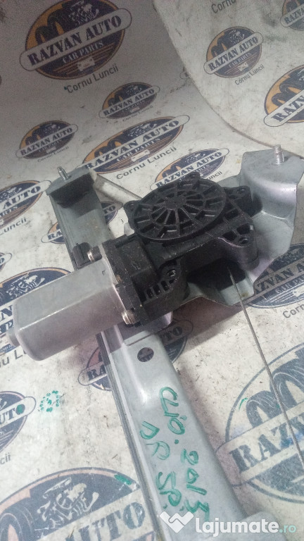 Macara geam dreapta spate Renault Clio 2013