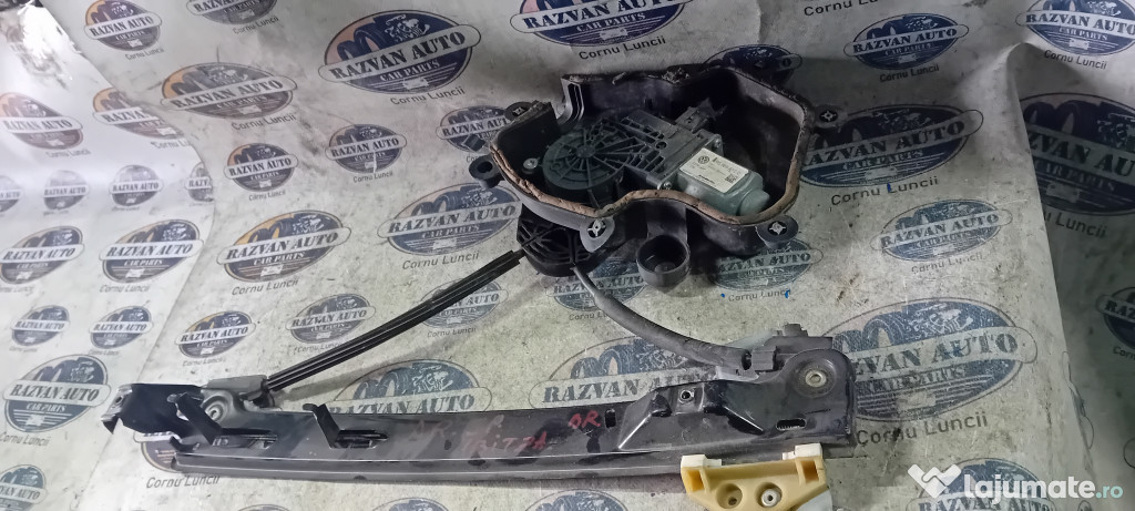 Macara geam dreapta spate Seat Ibiza 2010