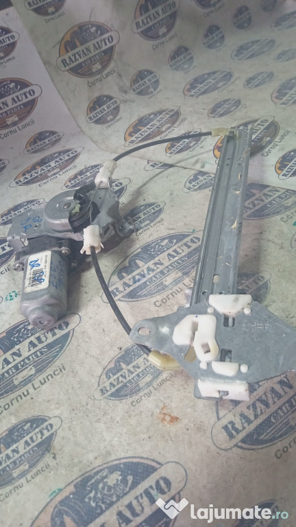Macara geam dreapta spate Nissan Qashqai 2007