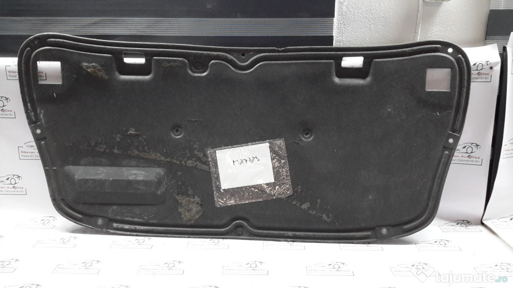 Pâsla capotă Mazda 3 2013