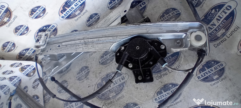 Macara geam stanga fata Ford Kuga 2014