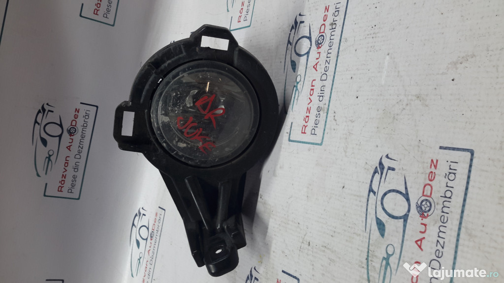 Proiectoare dreapta Nissan Juke 2012