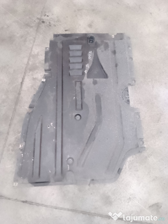 Scut lateral stanga BMW X3 F25 2.0 Motorina 2014
