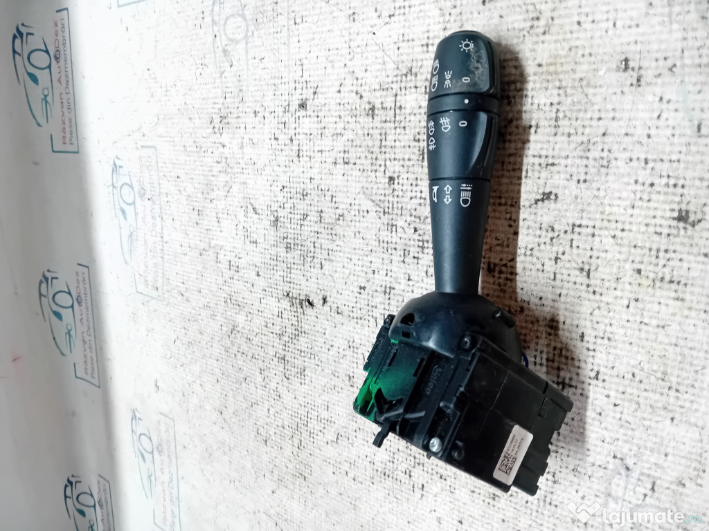 Maneta semnalizare Dacia Duster 2017