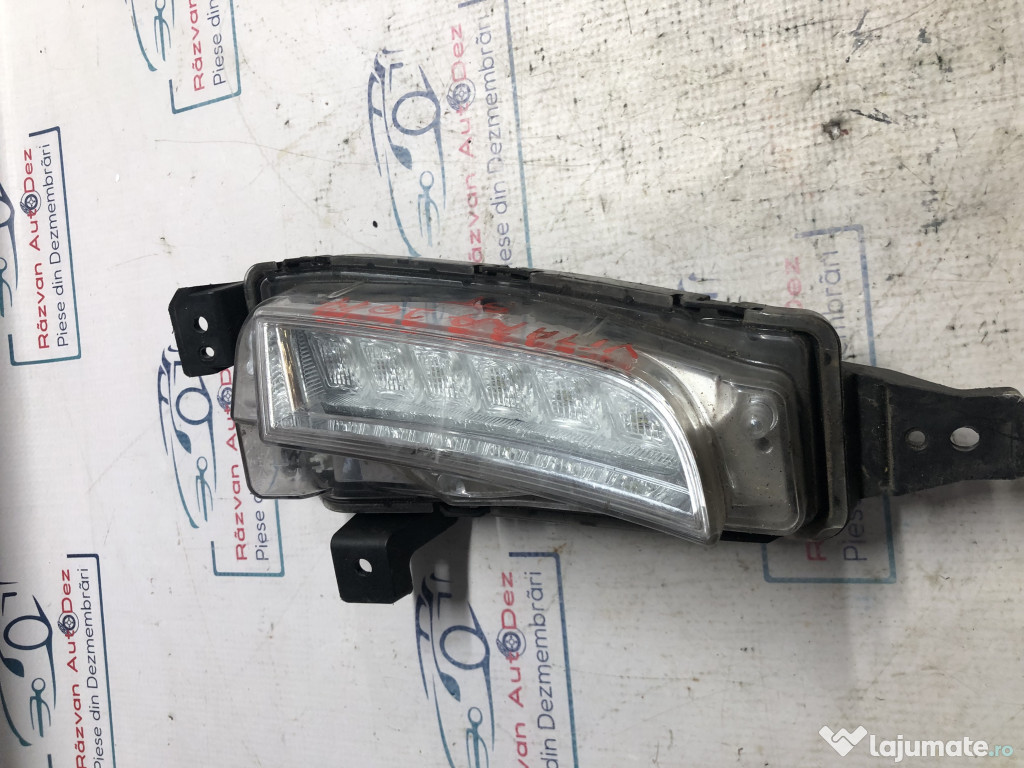 Proiector stanga Suzuki Vitara 2017