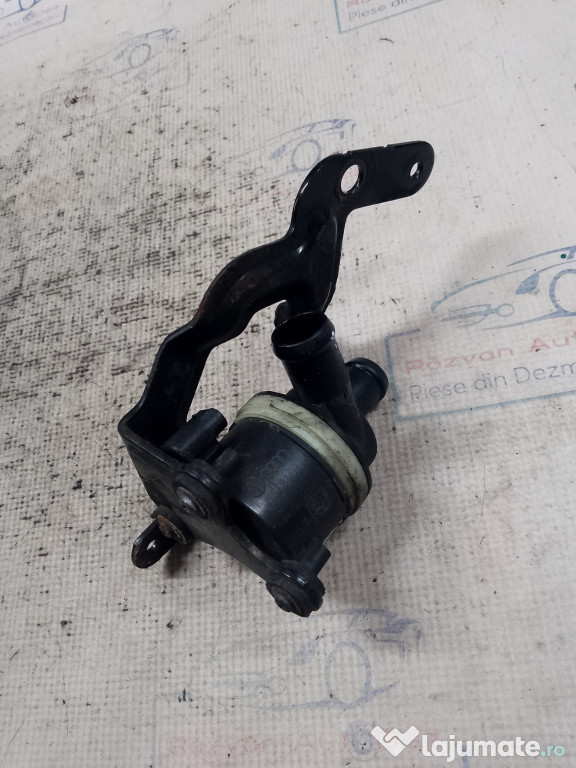 Pompa recirculare apa Skoda RAPID 1.6 Motorina 2013