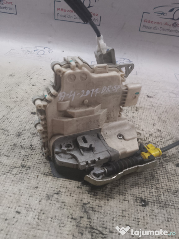 Broasca dreapta spate Audi A4 B7 2011