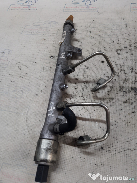 Rampa injectoare Volkswagen Passat B7 2011