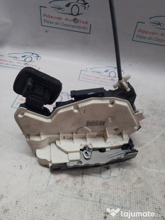 Broasca dreapta spate Skoda Octavia 2 2011