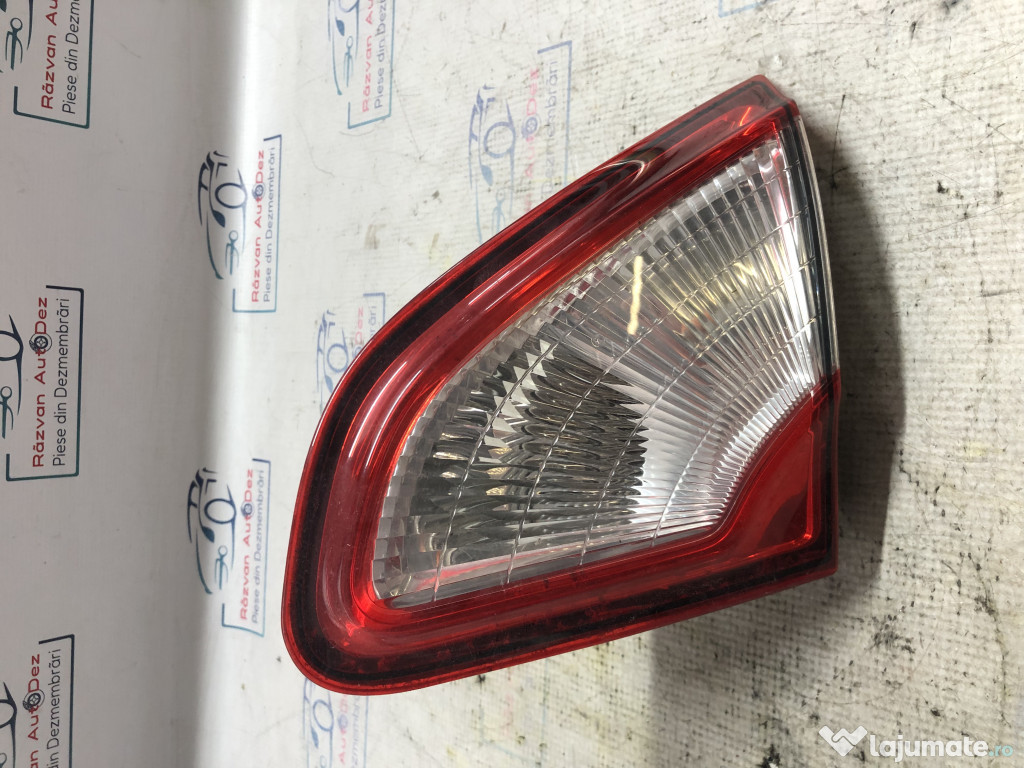 Stop dreapta hayon Nissan Qashqai+2 2013