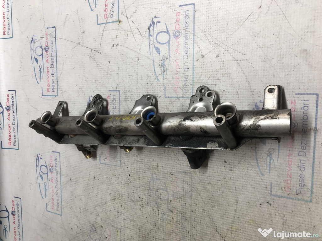 Rampa injectoare Volkswagen Eos 2.0 Benzina 2008