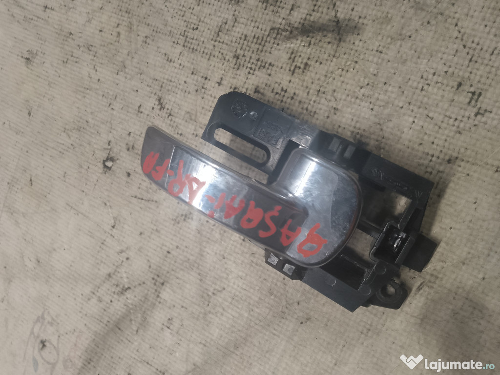 Maner interior dreapta fata Nissan Qashqai 2011