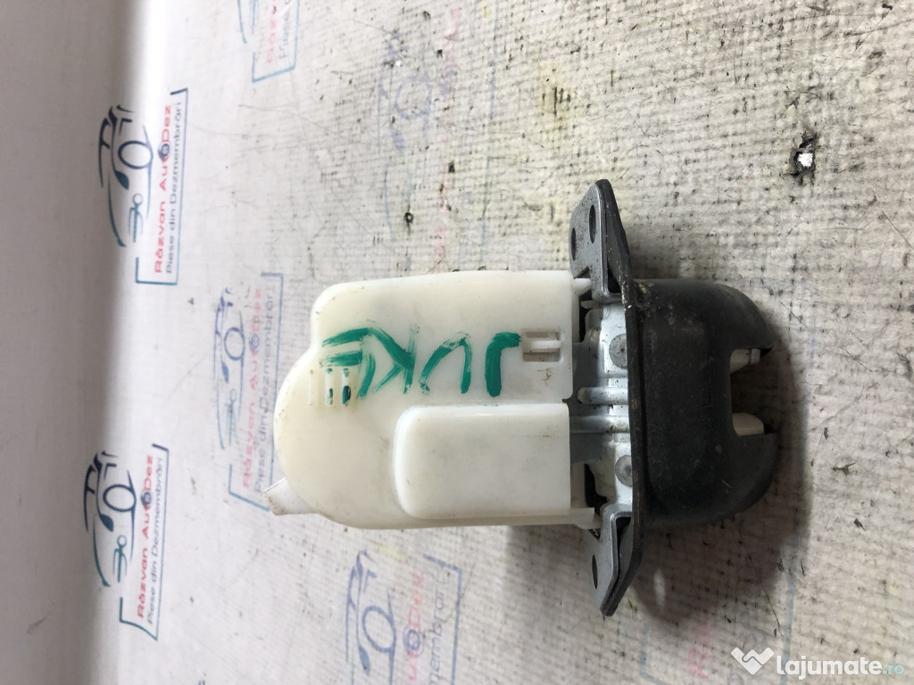 Broasca hayon Nissan Juke 2011