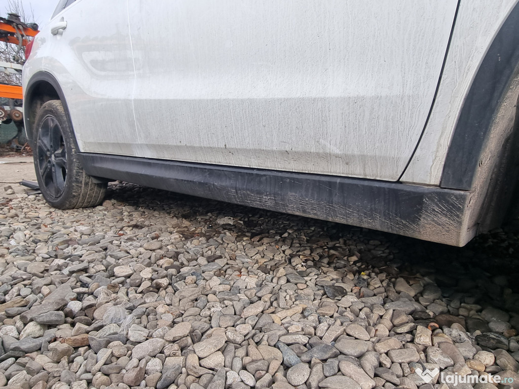 Prag dreapta plastic Suzuki Vitara 2017