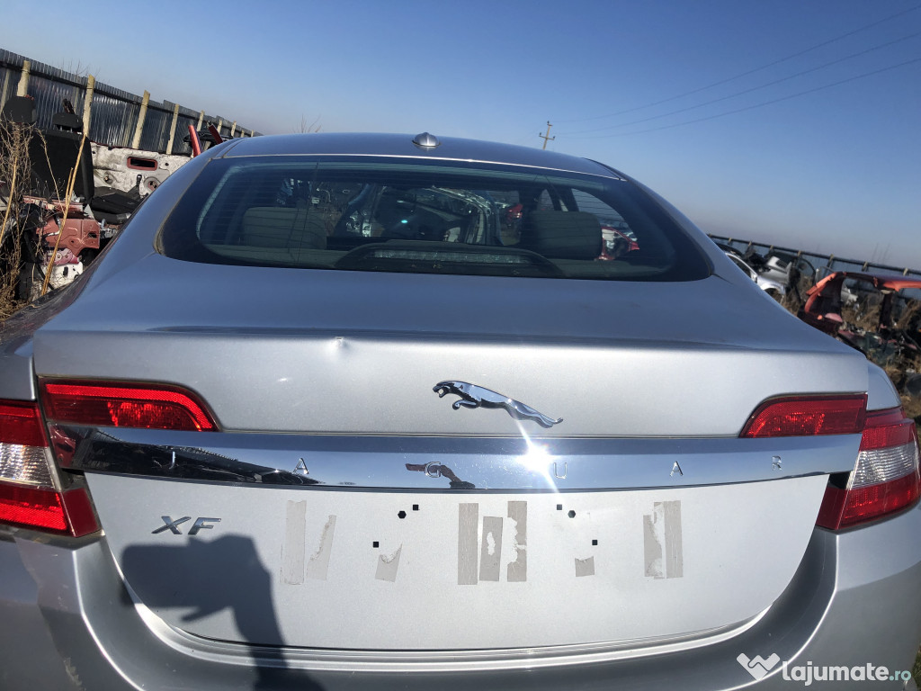 Hayon Jaguar XF 2010