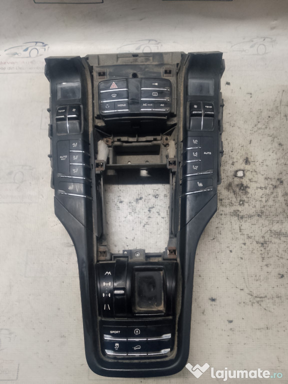 Consola centrala Porsche Cayenne 2012