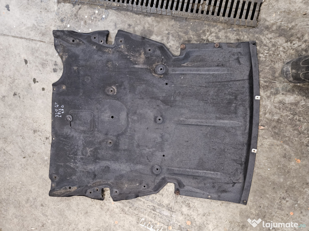 Scut cutie BMW Seria 3 GT F34 2012