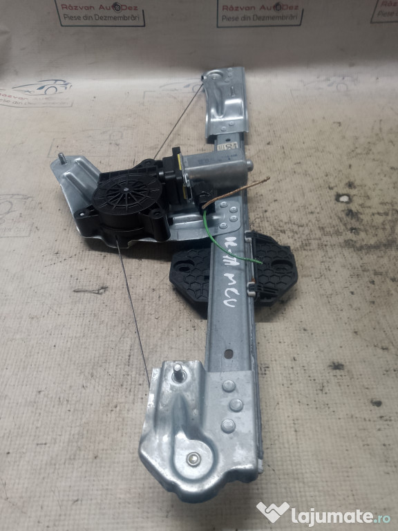 Macara geam dreapta fata Dacia Logan Mcv 2014