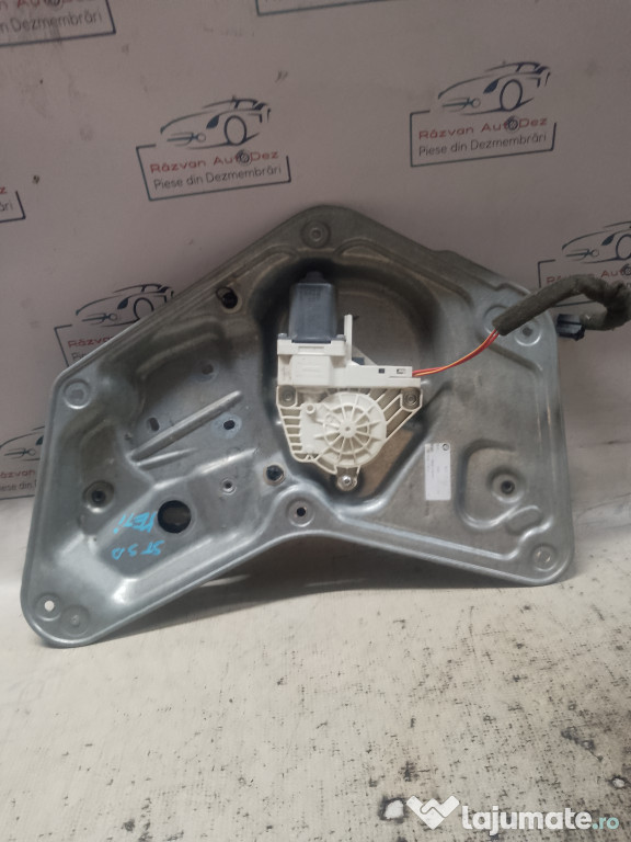 Macara geam stanga spate Skoda Yeti 2010