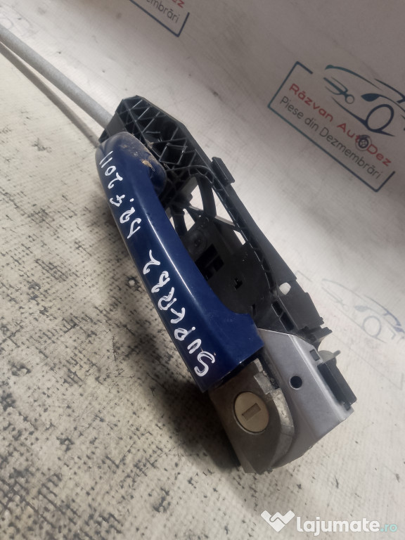 Maner exterior dreapta fata Skoda Superb 2 2011