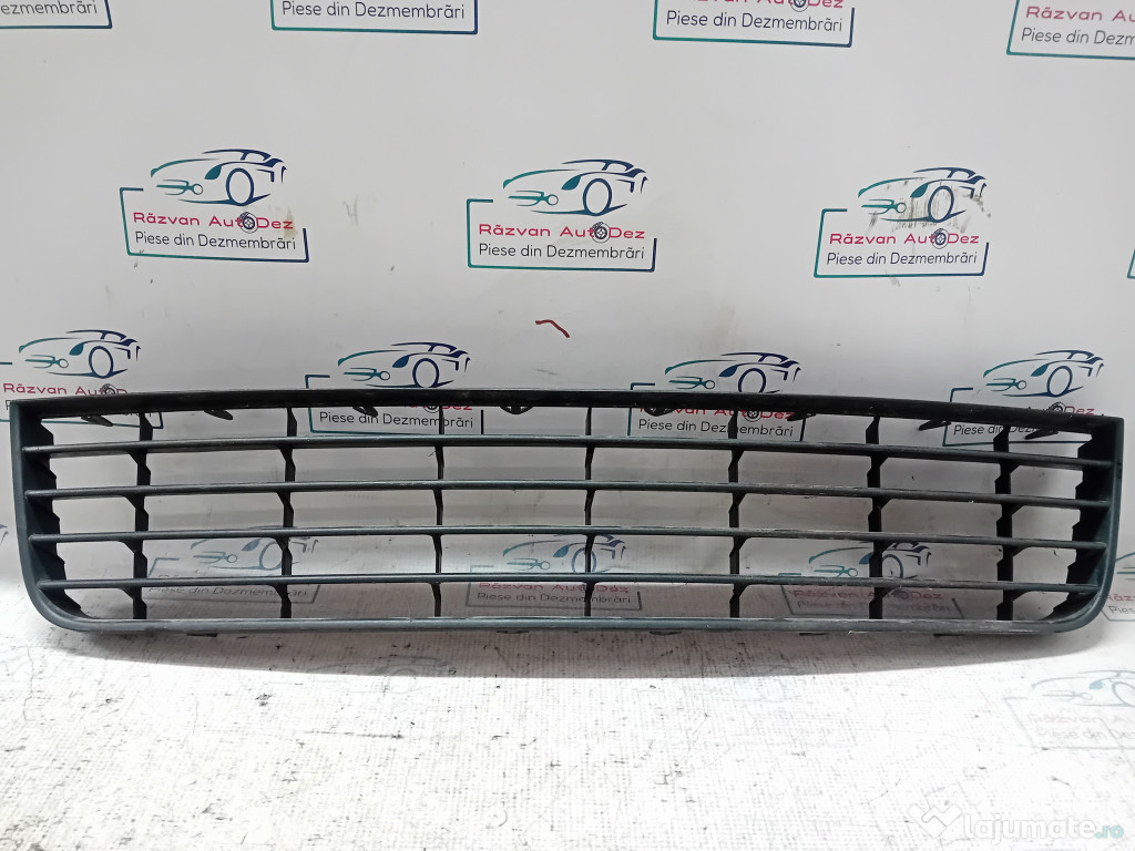 Grila bara fata Volkswagen Golf 5 2005