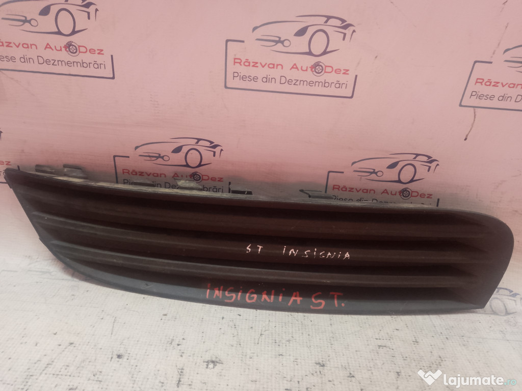 Grila proiector stanga Opel Insignia A 2011