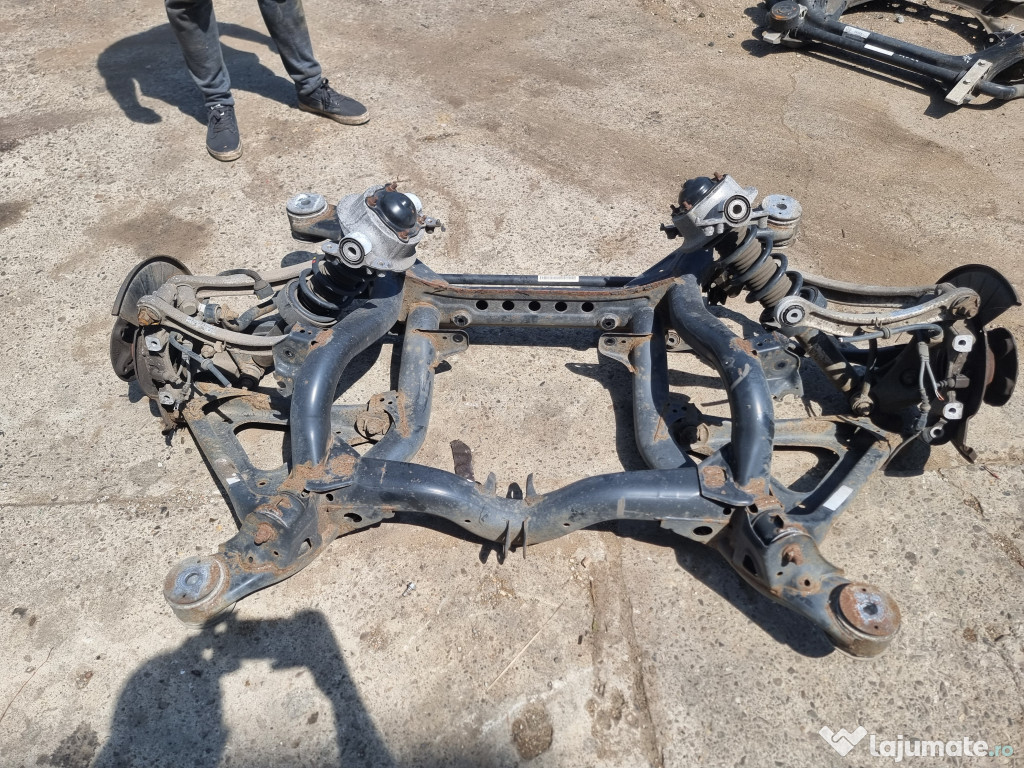 Punte spate Volkswagen Touareg 3.0 Motorina 2012