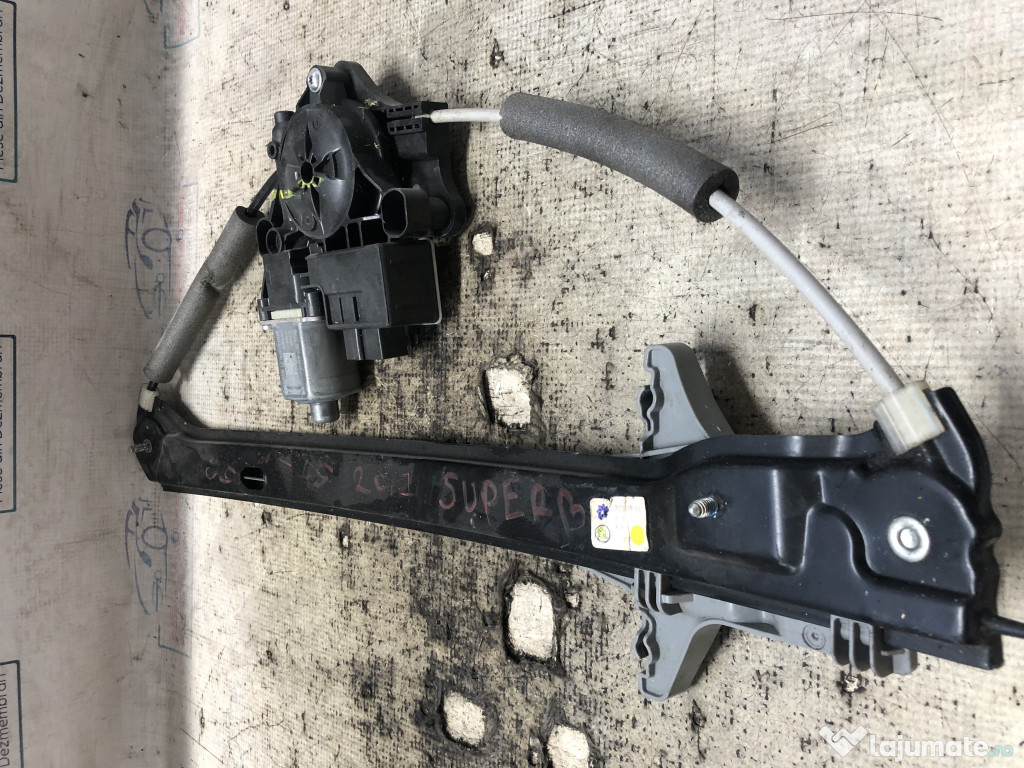 Macara geam stanga spate Skoda Superb 3 2017