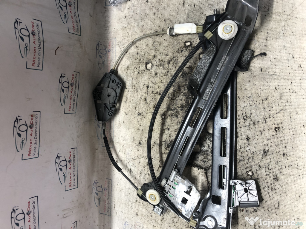 Macara geam stanga spate Volkswagen Passat CC 2013