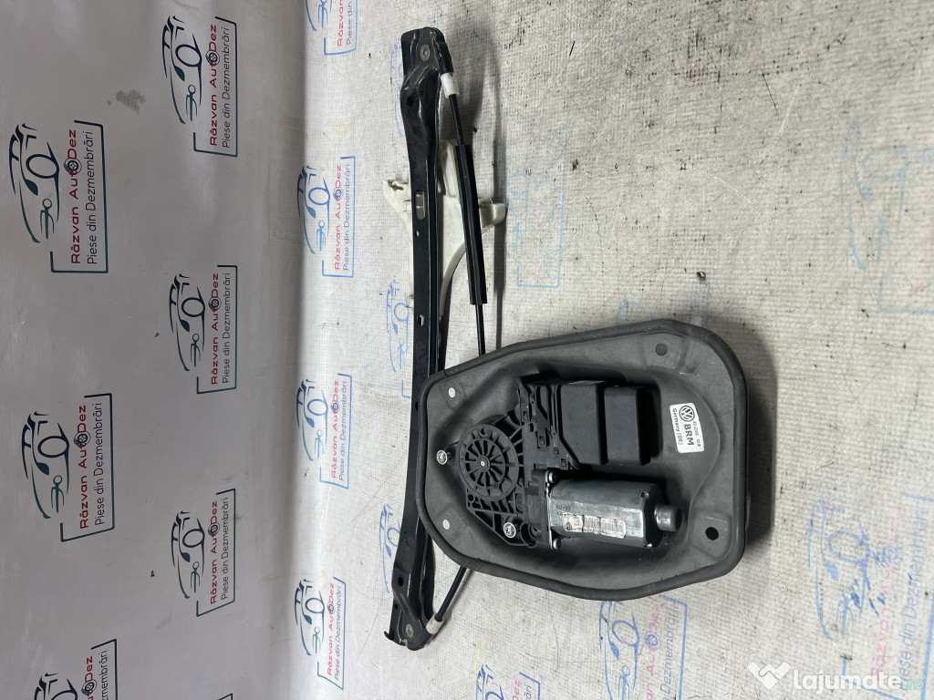 Macara geam stanga spate Volkswagen Golf 5 Plus 2009