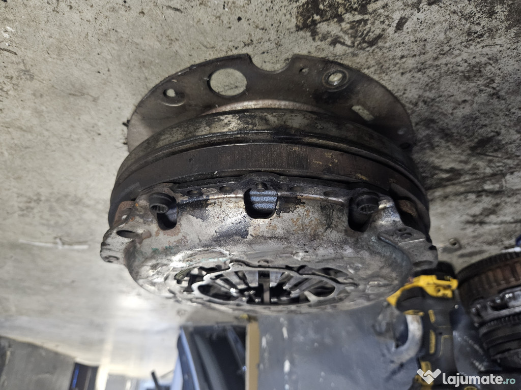 Kit ambreiaj 6+1 masa dubla Audi A4 B9 1.4 Benzina 2018