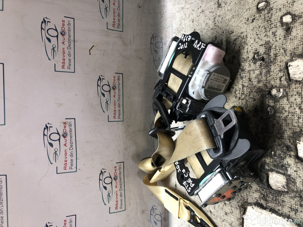 Set Centuri fata cu capsa Audi A6 C7 2012