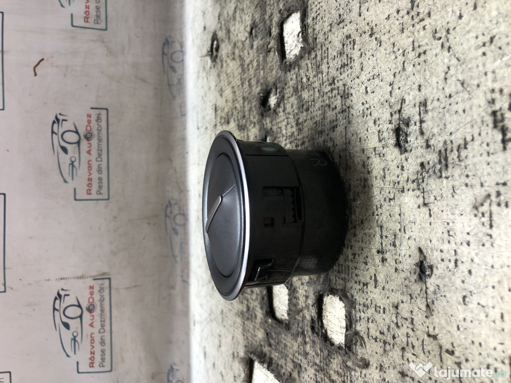 Grila ventilatie Dacia Duster 1.6 Benzina 2019