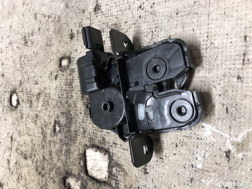 Broasca capota Dacia Duster 2022